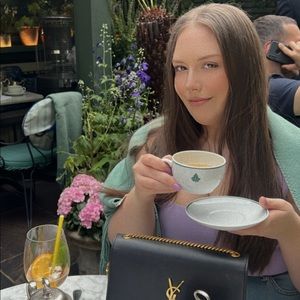 Meet your Posher, Jessica